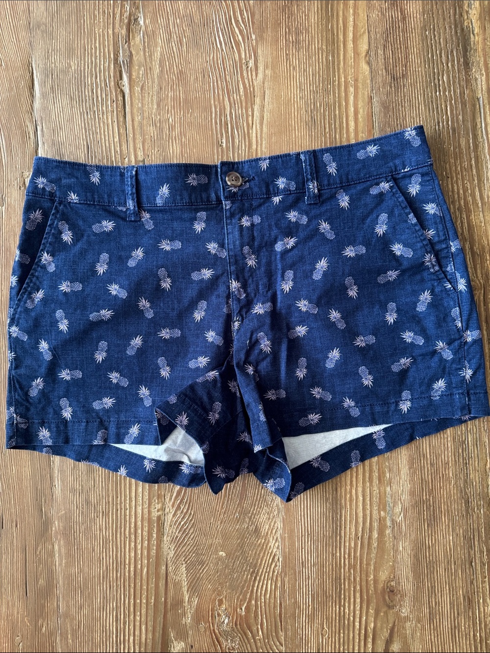 GAP Navy Pineapple-Print Shorts